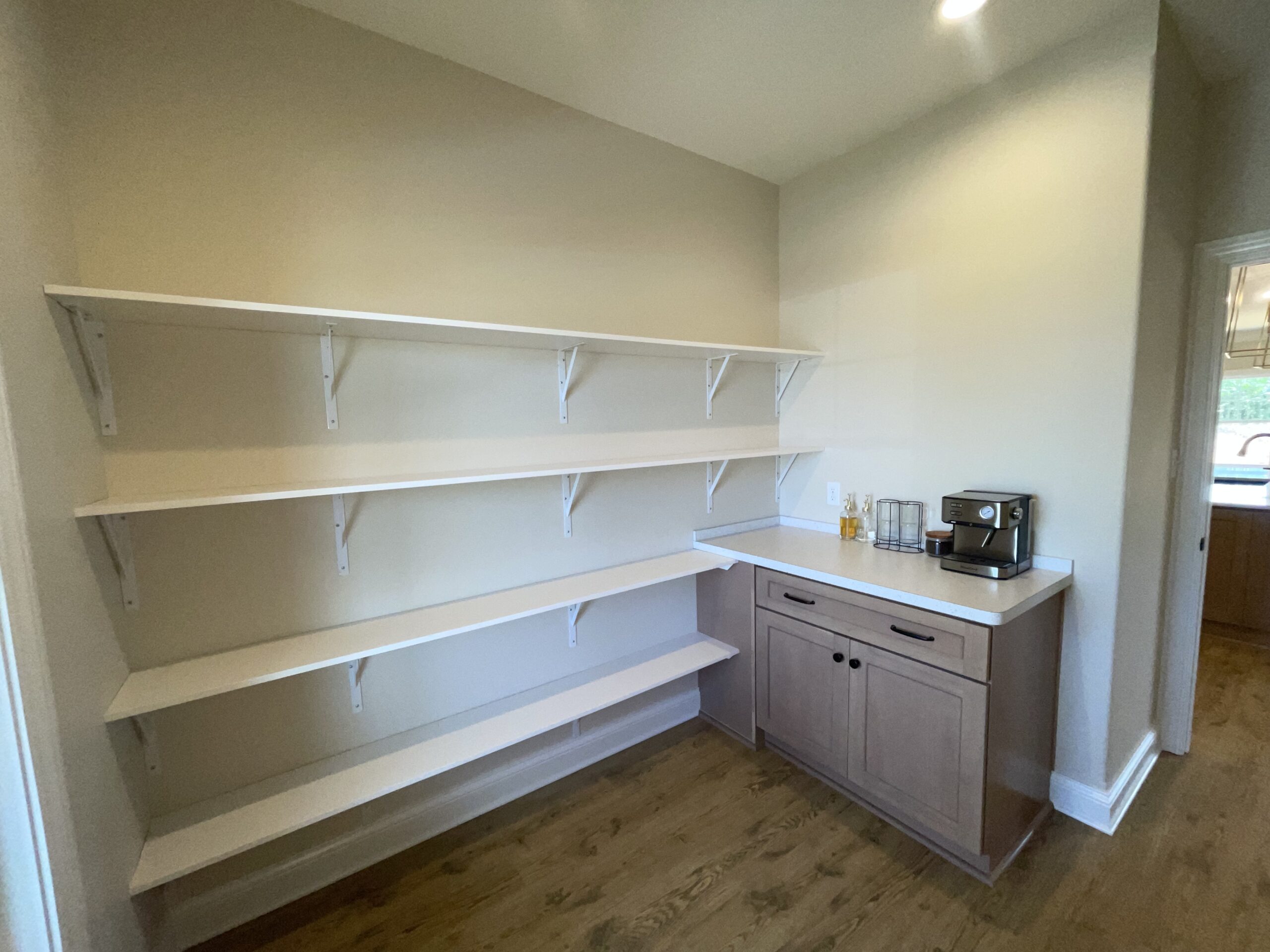 2215PANTRYSHELVING 1 scaled